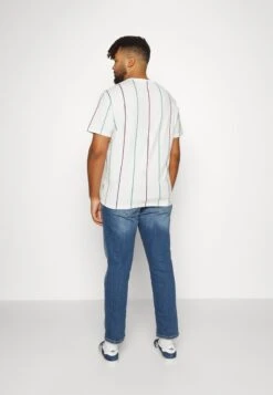 YOURTURN SIGNATURE TEE UNISEX - T-Shirt Print - White 10 YOURTURN SIGNATURE TEE UNISEX - T-Shirt Print - White -Mode Verkauf 12270fe86abc4525b979b88cacab2527