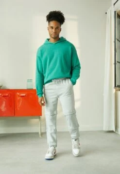 YOURTURN UNISEX - Kapuzenpullover - Green -Mode Verkauf 400c2973517244d9881f60e54b3fbfbd