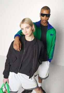 YOURTURN UNISEX 3 PACK - T-Shirt Basic - White/mint/black -Mode Verkauf 653bc11f8bea43f9b6b61d016c1de7b7