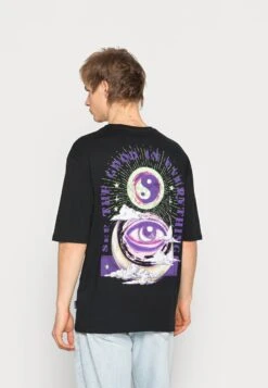 YOURTURN GOOD IN EVERYTHING GRAPHIC T-SHIRT UNISEX - T-Shirt Print - Black -Mode Verkauf 8377ed20e29c42b49b3720afcb62c2a0 1