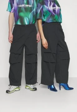 YOURTURN UNISEX - Stoffhose - Black