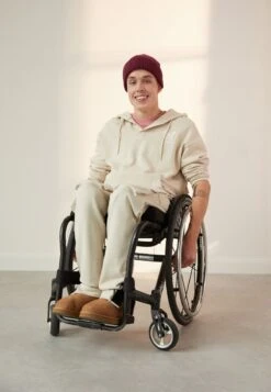 YOURTURN Jogginghose - Beige -Mode Verkauf a109ae63d8cb4653bb9941811304b10b