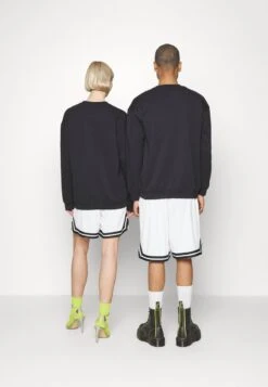 YOURTURN CARE BEARS UNISEX - Sweatshirt - Black -Mode Verkauf ad1423c1c9224e00a9e3a94492a41f76