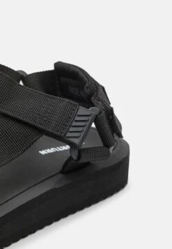 YOURTURN UNISEX - Riemensandalette - Black -Mode Verkauf c98b7d477a624906a6cdff4431936912