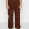 YOURTURN CORDUROY UNISEX - Cargohose - Dark Brown 2 YOURTURN CORDUROY UNISEX - Cargohose - Dark Brown -Mode Verkauf ca80e85287d645dc850f871c6e801d99