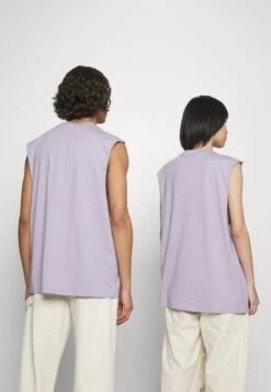 YOURTURN SLEEVELES UNISEX 2 PACK - T-Shirt Basic - Lilac/light Green -Mode Verkauf f95c4902a28343d8af6fb585ade539f8