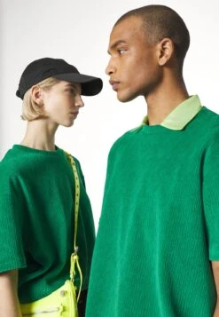 YOURTURN UNISEX - T-Shirt Basic - Green -Mode Verkauf fe42032137b84feba7e6e68d933211ed